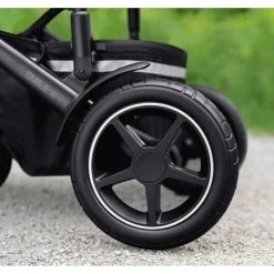 Britax Smile 4 Ratas - Galaxy Black -Emmaljunga Shop britax smile 4 ratas galaxy black 4