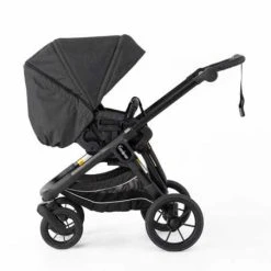 Emmaljunga NXT Istuin Flat 3.0 MY23 - Lounge Black 10 Emmaljunga NXT Istuin Flat 3.0 MY23 - Lounge Black -Emmaljunga Shop emmaljunga nxt istuin flat 30 my23 lounge black 4