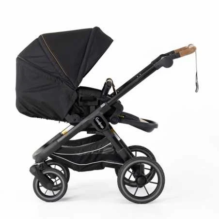 Emmaljunga NXT Istuin Flat 3.0 MY23 - Outdoor Black 4 Emmaljunga NXT Istuin Flat 3.0 MY23 - Outdoor Black - Image 4