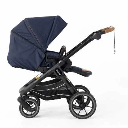 Emmaljunga NXT Istuin Flat 3.0 MY23 - Outdoor Navy 4 Emmaljunga NXT Istuin Flat 3.0 MY23 - Outdoor Navy - Image 4