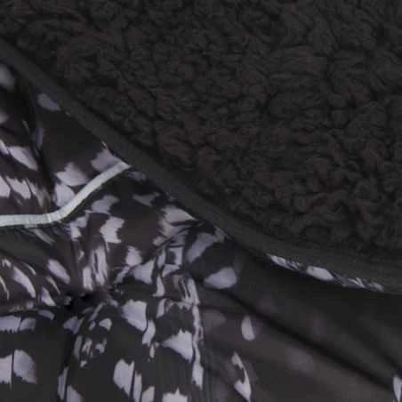 Lodger Warmer Käsille, Night 2 Lodger Warmer Käsille, Night - Image 2