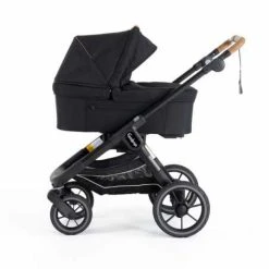 Paketti - Emmaljunga NXT90F 3.0 MY23 Yhdistelmävaunut - Outdoor Black, Flat Istuimella -Emmaljunga Shop paketti emmaljunga nxt90f 30 my23 yhdistelmaevaunut outdoor black flat istuimella 2