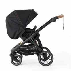 Paketti - Emmaljunga NXT90F 3.0 MY23 Yhdistelmävaunut - Outdoor Black, Flat Istuimella -Emmaljunga Shop paketti emmaljunga nxt90f 30 my23 yhdistelmaevaunut outdoor black flat istuimella 8