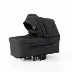 Paketti - Emmaljunga NXT90F Black 3.0 MY23 Yhdistelmävaunut, Lounge Black, Flat Istuimella